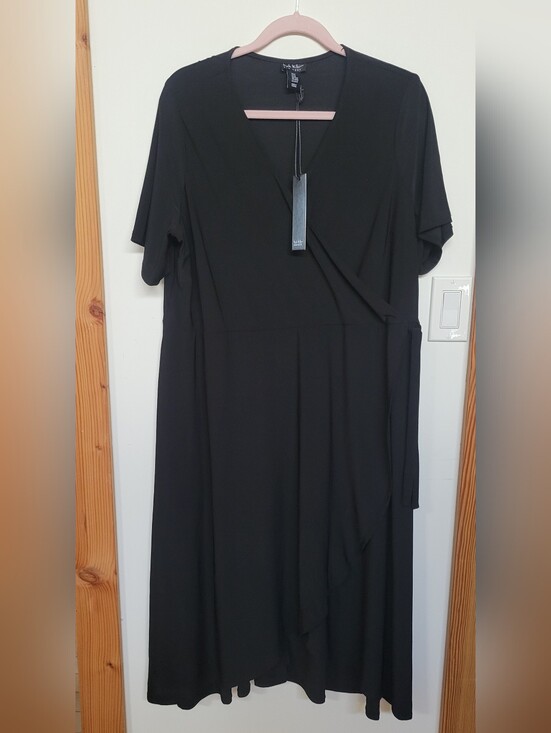 Nicole Miller Dresses & Skirts - Nicole Miller Black Maxi Wrap Dress